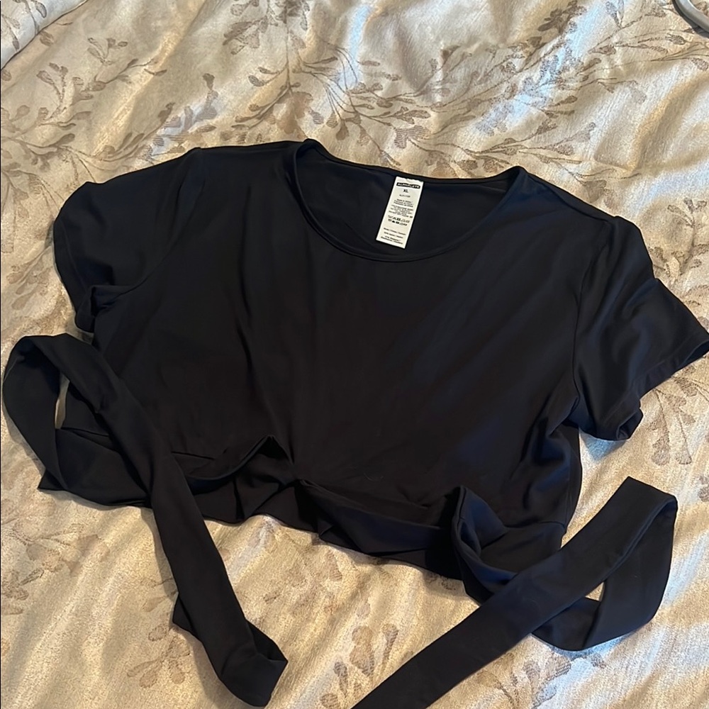 Alphalete Black Crop Top